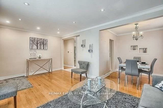 43, Boothbay, Central Newmarket, Newmarket
