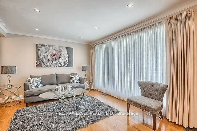 43, Boothbay, Central Newmarket, Newmarket