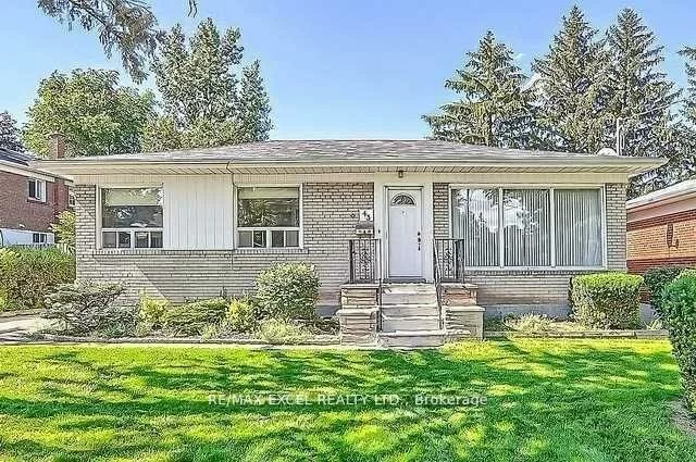 43, Boothbay, Central Newmarket, Newmarket