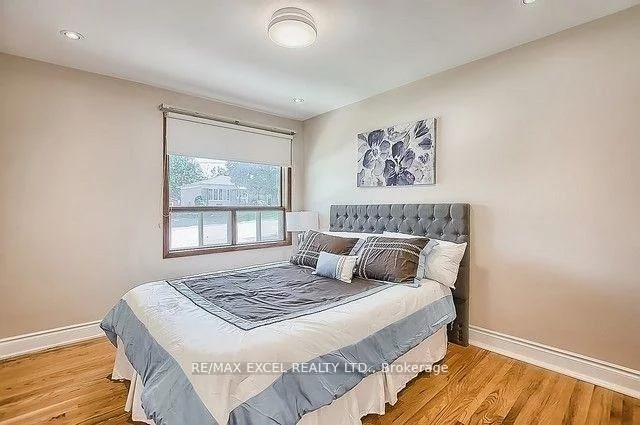 43, Boothbay, Central Newmarket, Newmarket