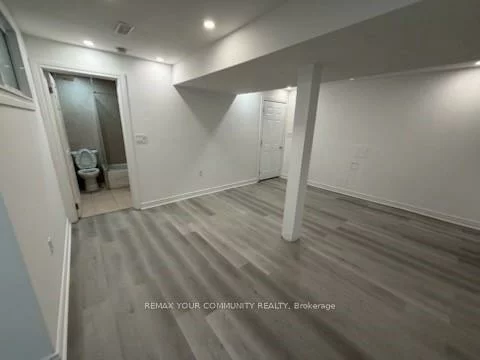 34, Main, Central Newmarket, Newmarket