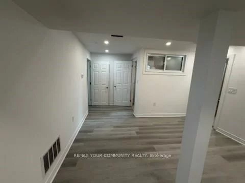 34, Main, Central Newmarket, Newmarket