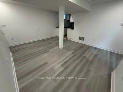 34, Main, Central Newmarket, Newmarket