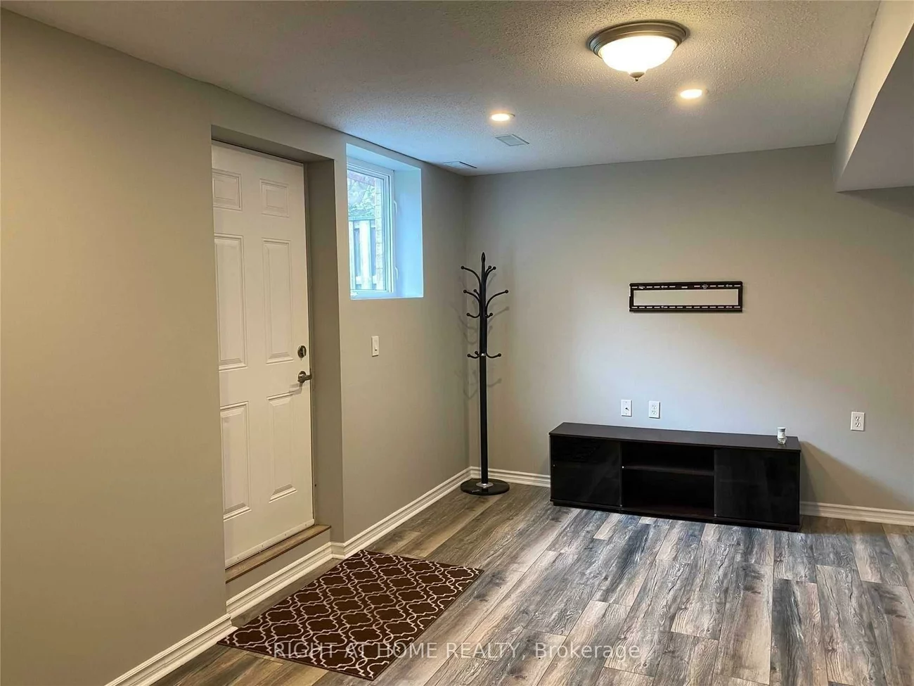 223, Woodspring, Woodland Hill, Newmarket