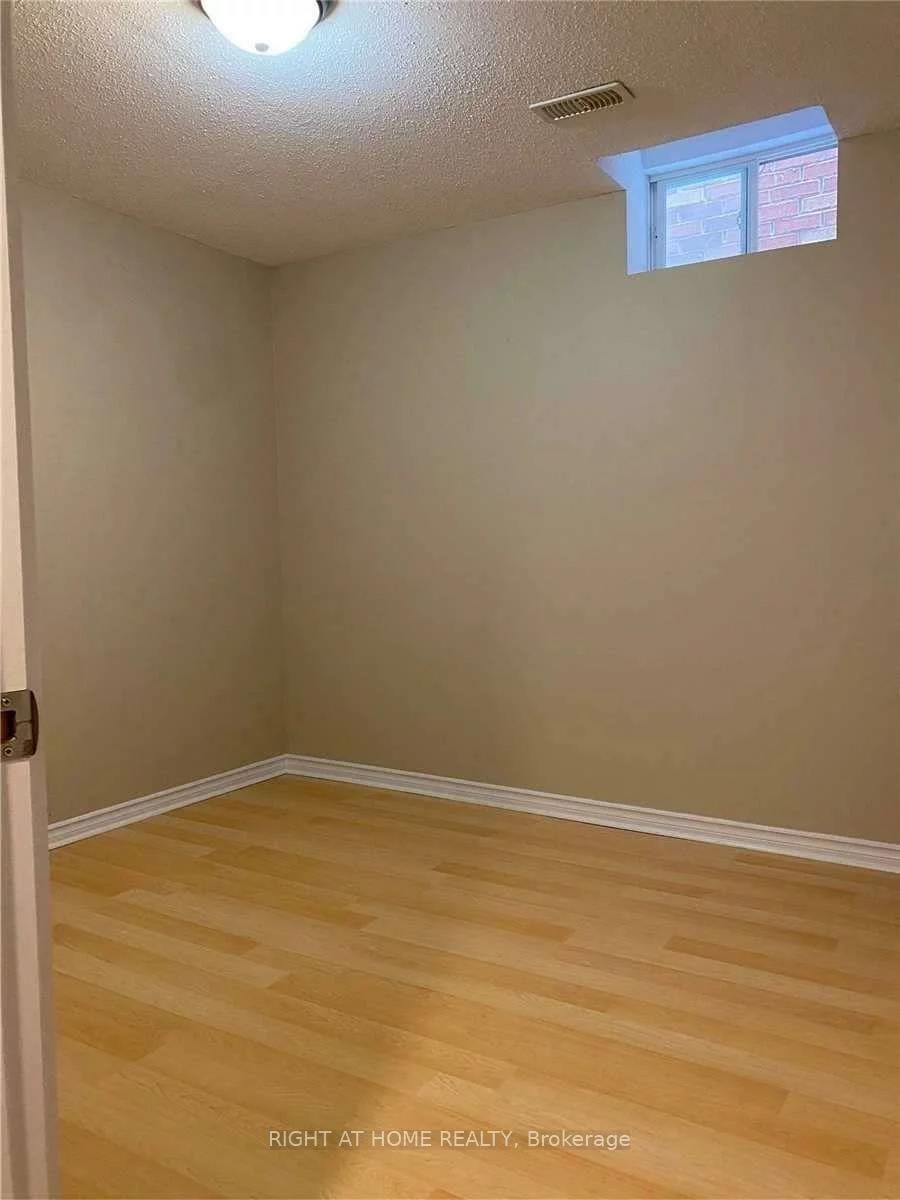 223, Woodspring, Woodland Hill, Newmarket