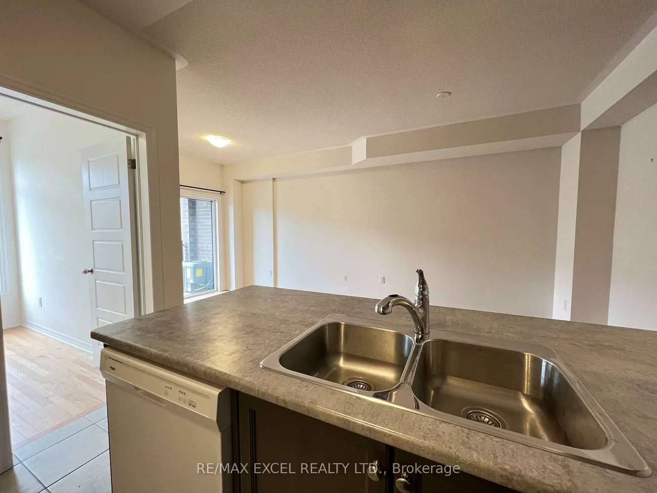 251, Vivant, Woodland Hill, Newmarket