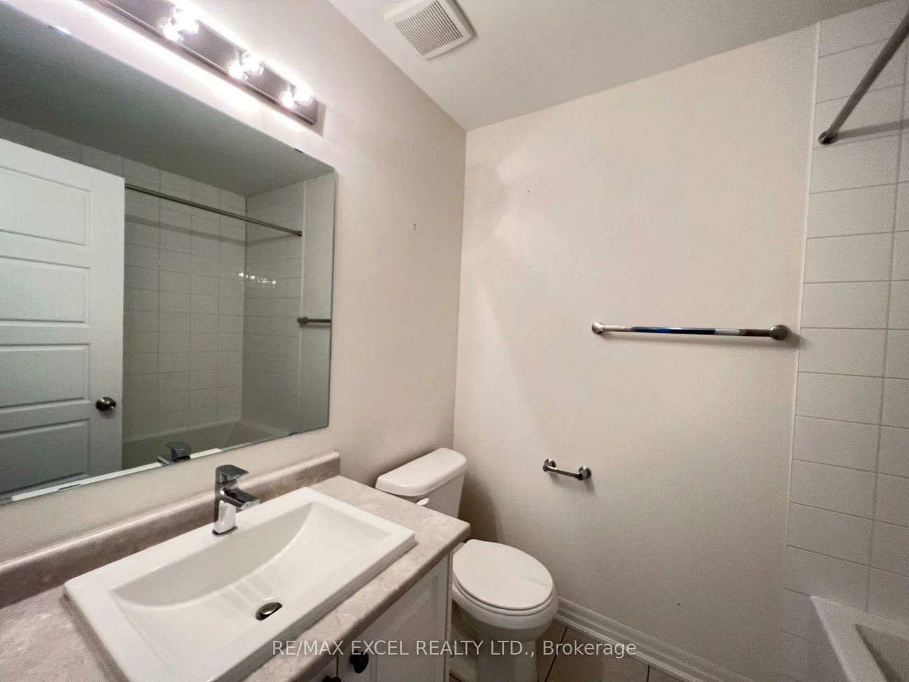 251, Vivant, Woodland Hill, Newmarket