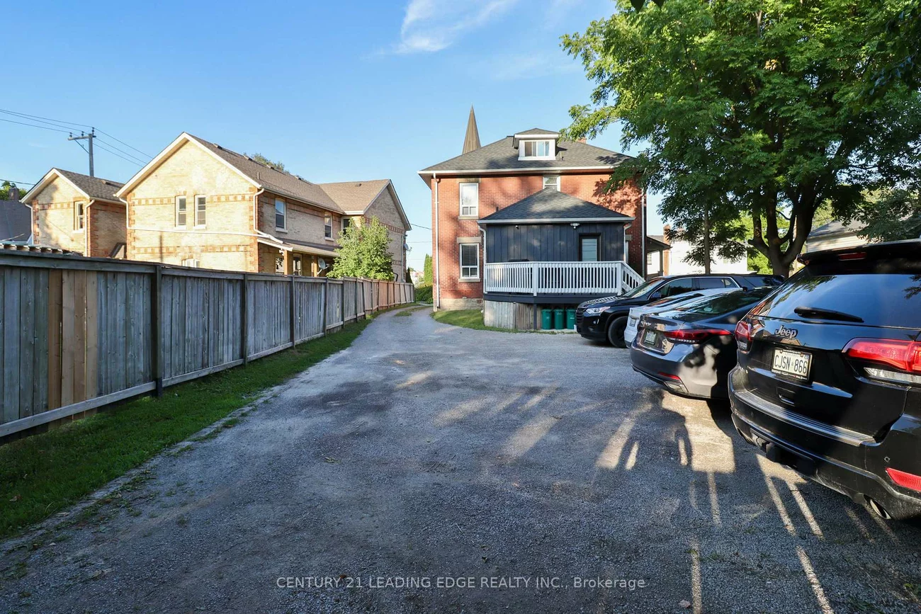 487, Eagle, Central Newmarket, Newmarket