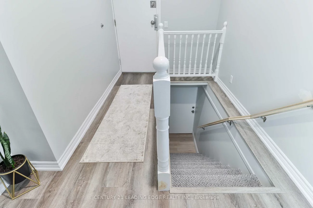 487, Eagle, Central Newmarket, Newmarket