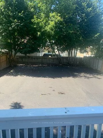 487, Eagle, Central Newmarket, Newmarket