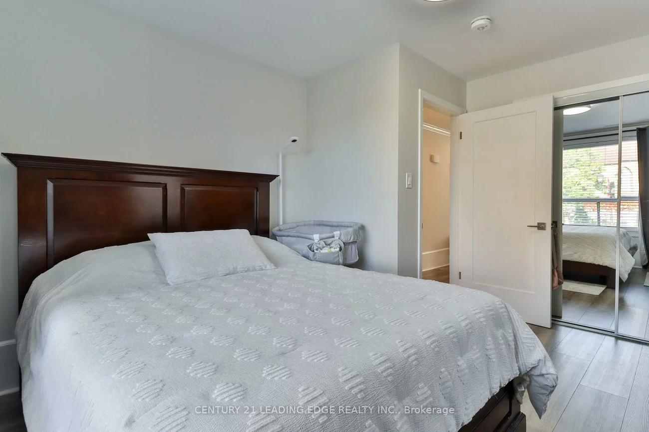 487, Eagle, Central Newmarket, Newmarket