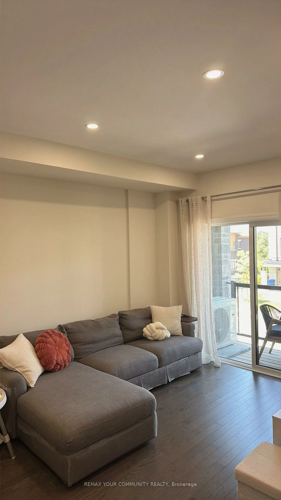 51, Vantage, Woodland Hill, Newmarket