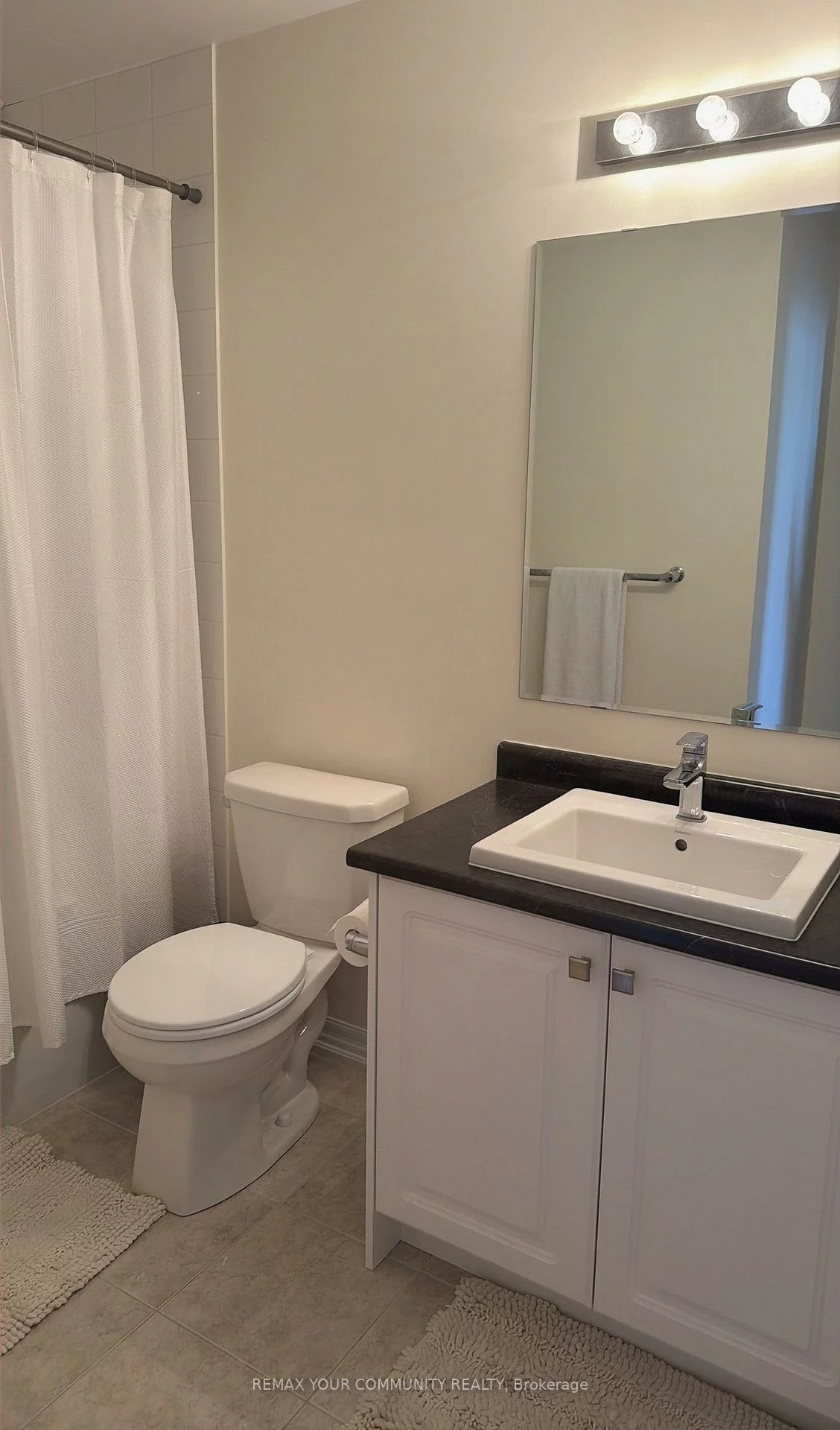 51, Vantage, Woodland Hill, Newmarket