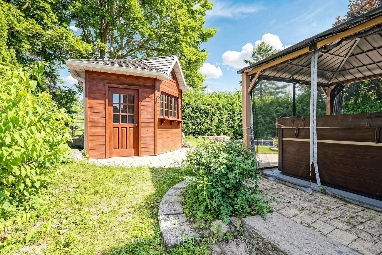 307, Alex Doner, Glenway Estates, Newmarket