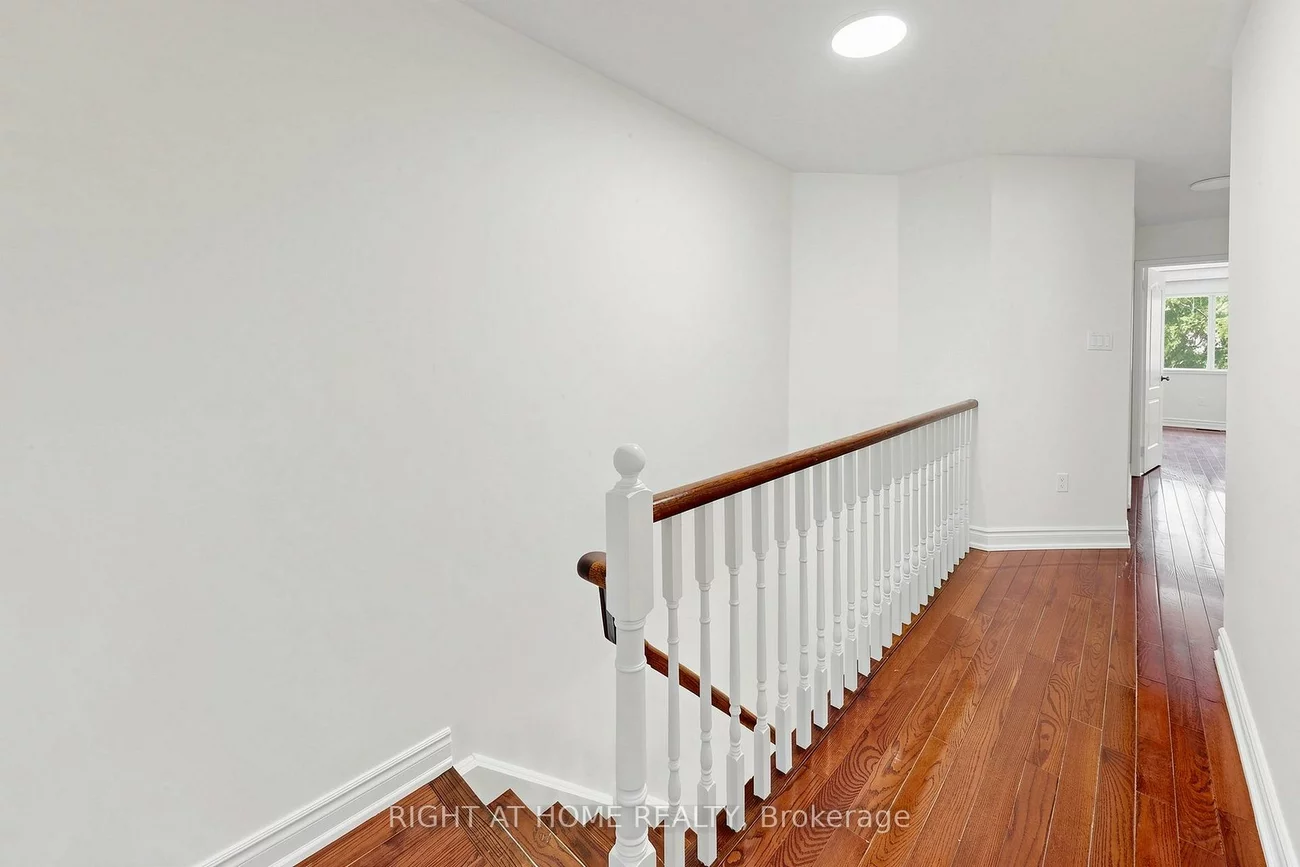 22, Foxtail, Armitage, Newmarket