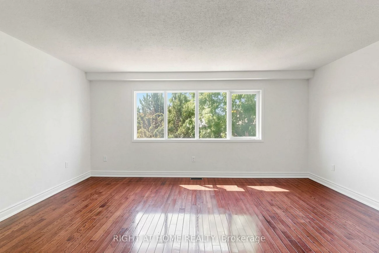22, Foxtail, Armitage, Newmarket