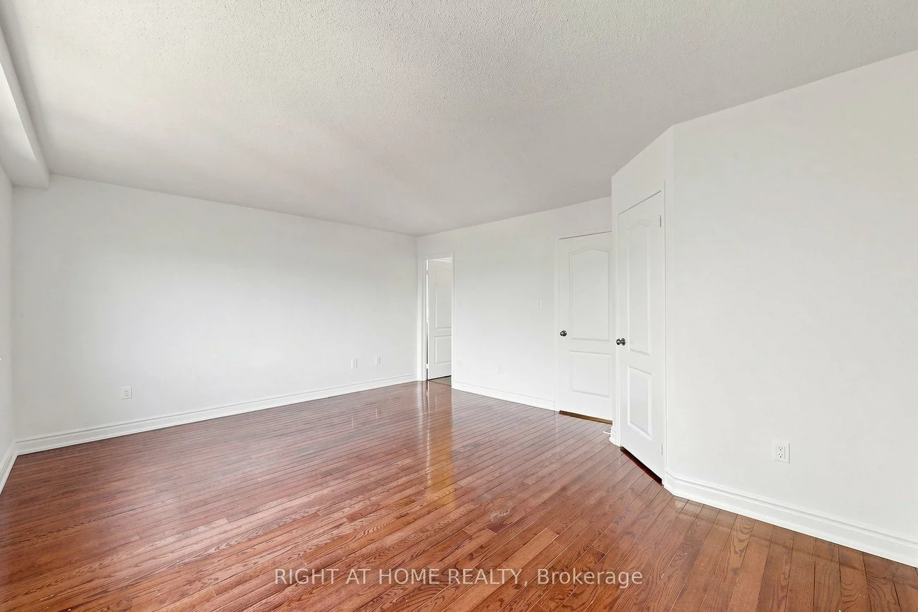 22, Foxtail, Armitage, Newmarket