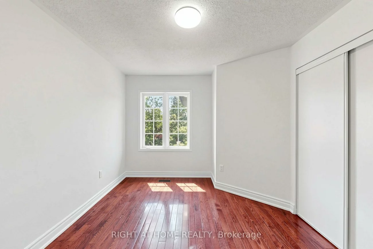 22, Foxtail, Armitage, Newmarket