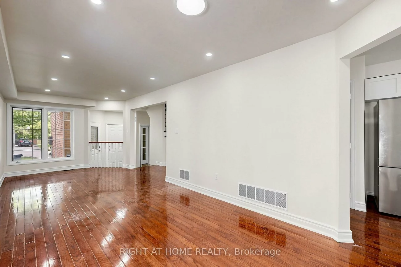 22, Foxtail, Armitage, Newmarket