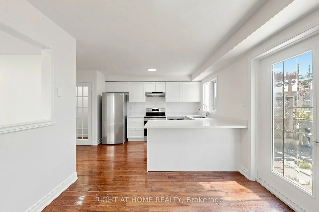 22, Foxtail, Armitage, Newmarket
