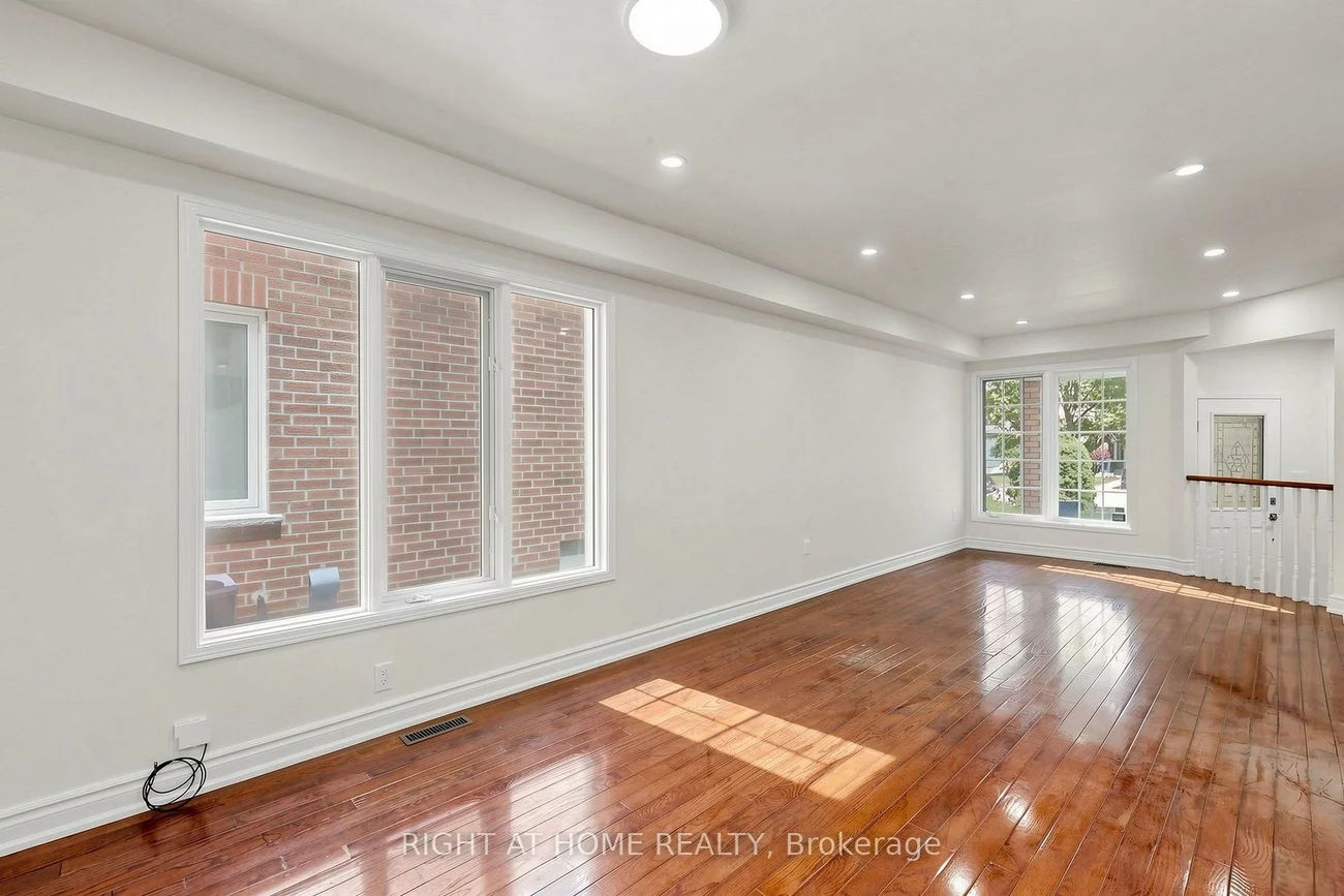 22, Foxtail, Armitage, Newmarket