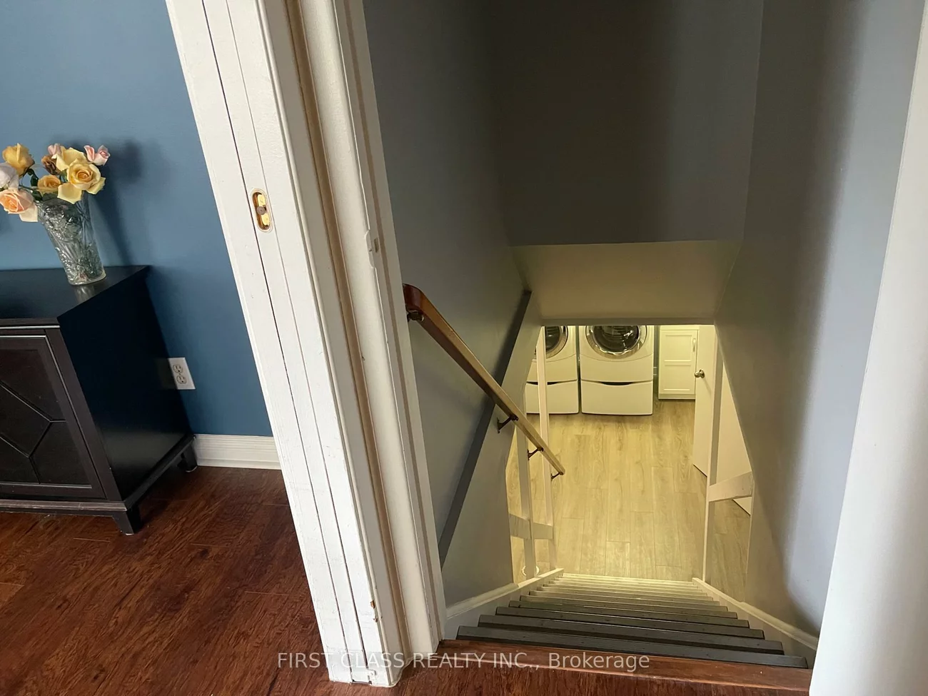 251, Scott, Central Newmarket, Newmarket