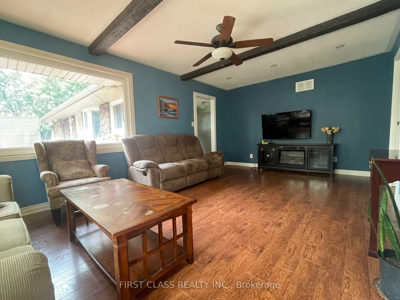 251, Scott, Central Newmarket, Newmarket
