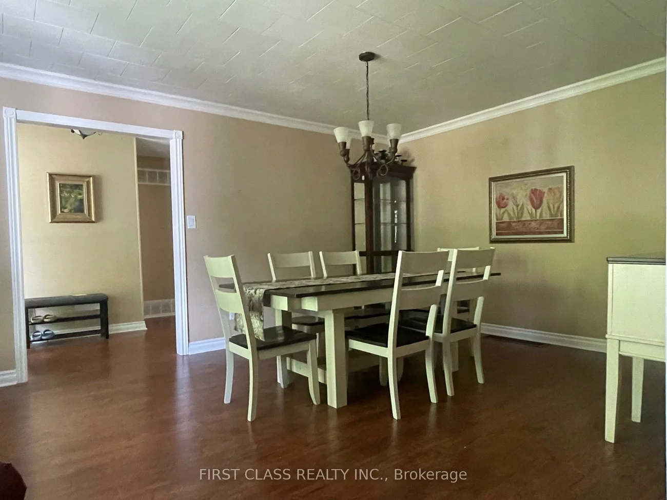 251, Scott, Central Newmarket, Newmarket