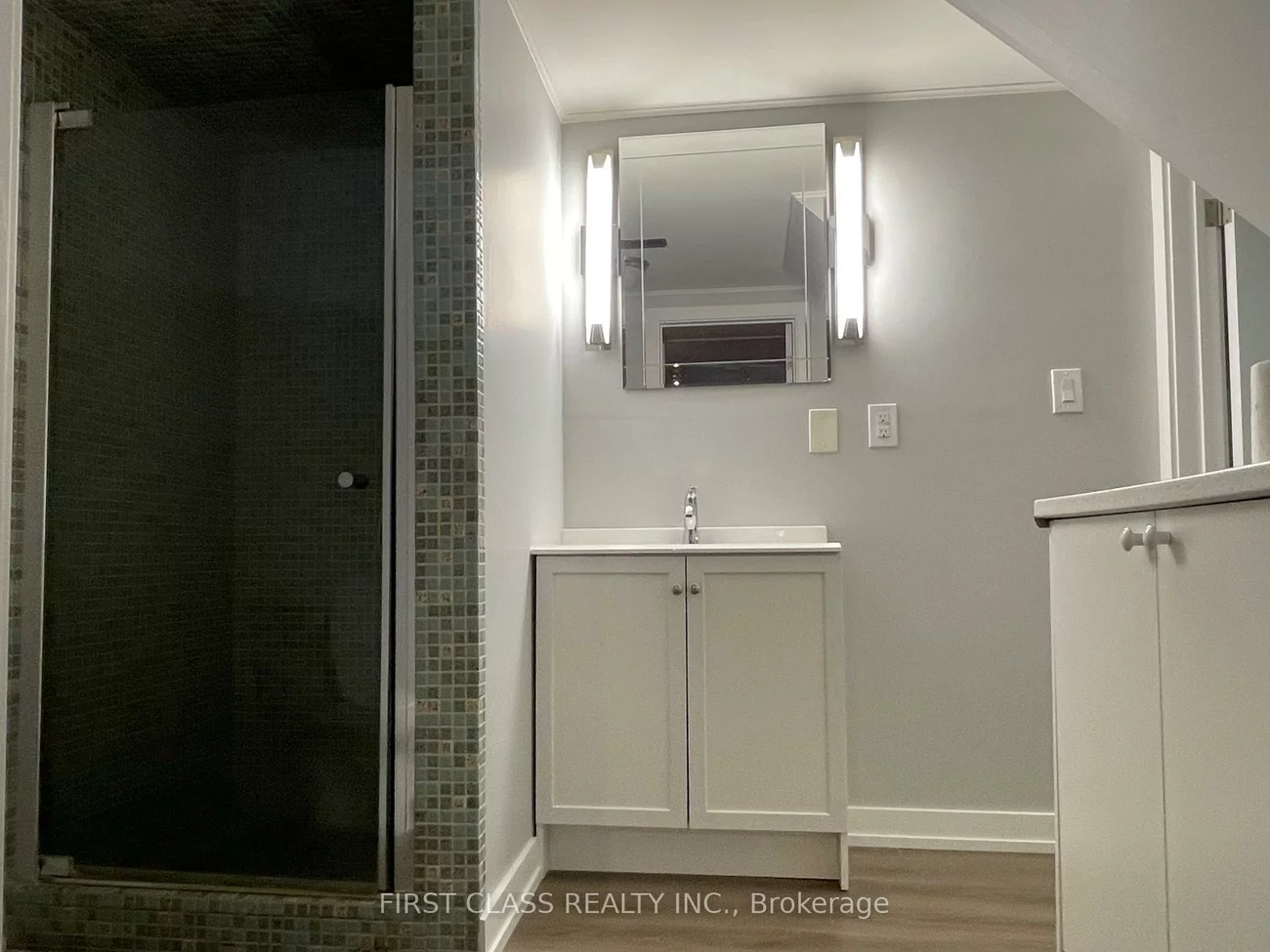 251, Scott, Central Newmarket, Newmarket
