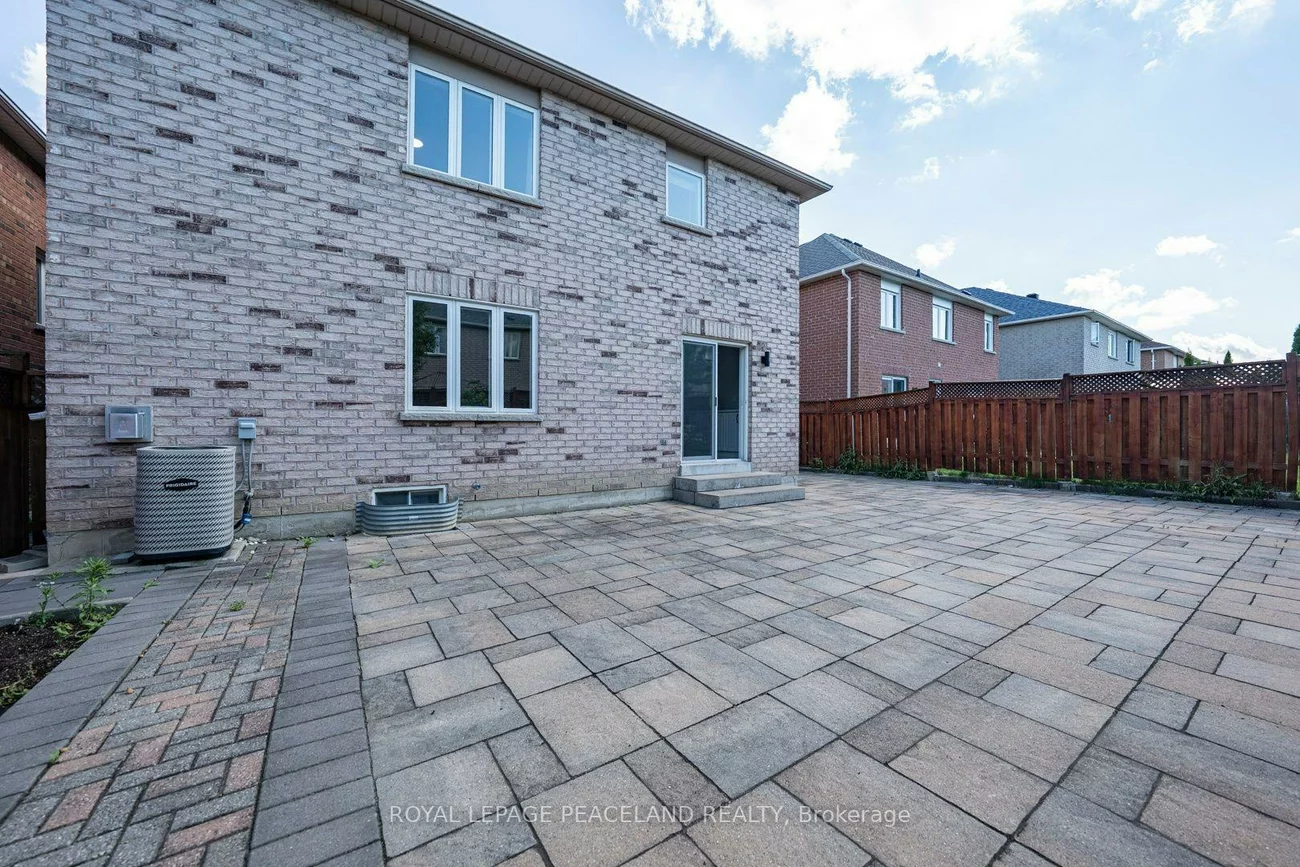 152, Flagstone, Woodland Hill, Newmarket