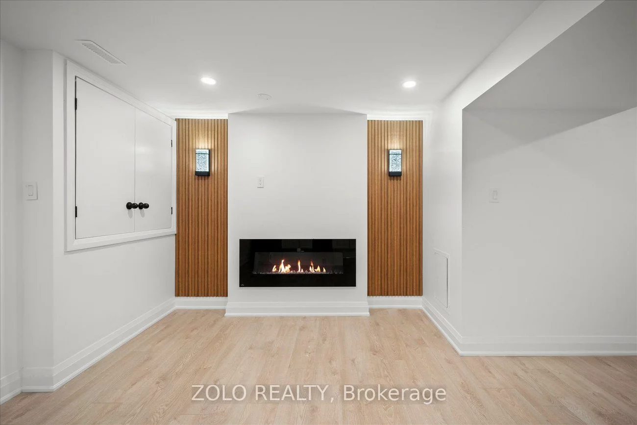 278, Alex Doner, Glenway Estates, Newmarket