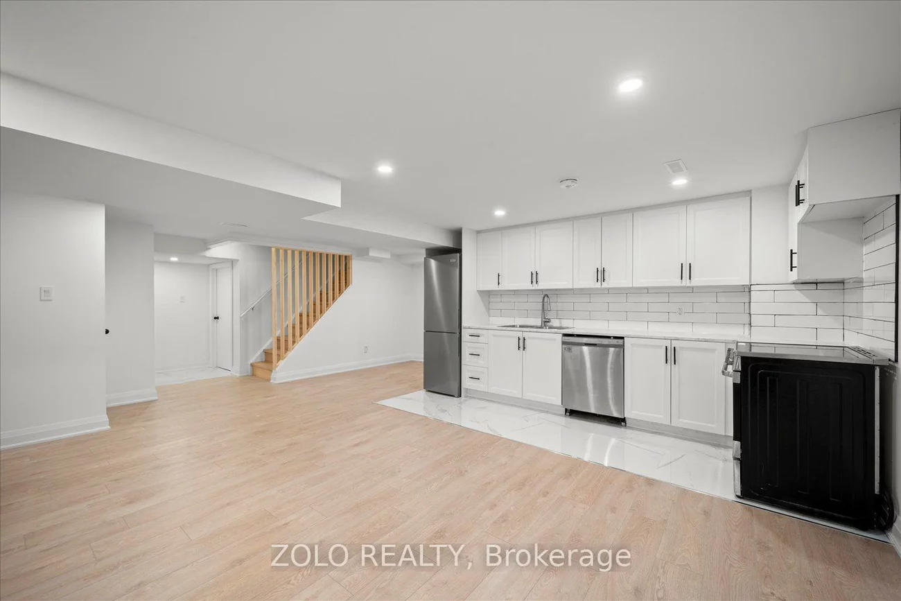 278, Alex Doner, Glenway Estates, Newmarket