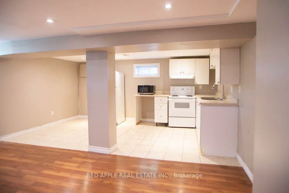 126, LONGFORD, Bristol-London, Newmarket