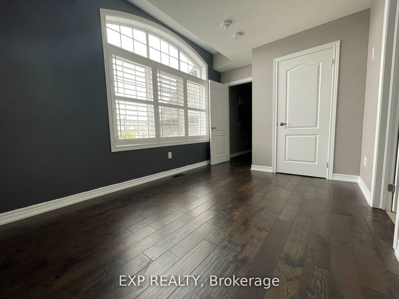 740, Clifford Perry, Woodland Hill, Newmarket