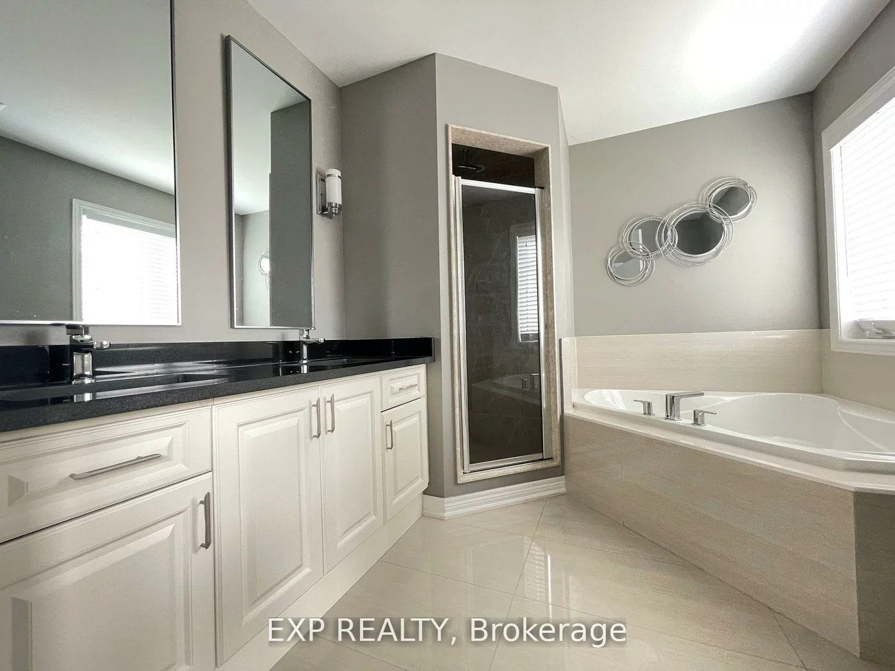 740, Clifford Perry, Woodland Hill, Newmarket