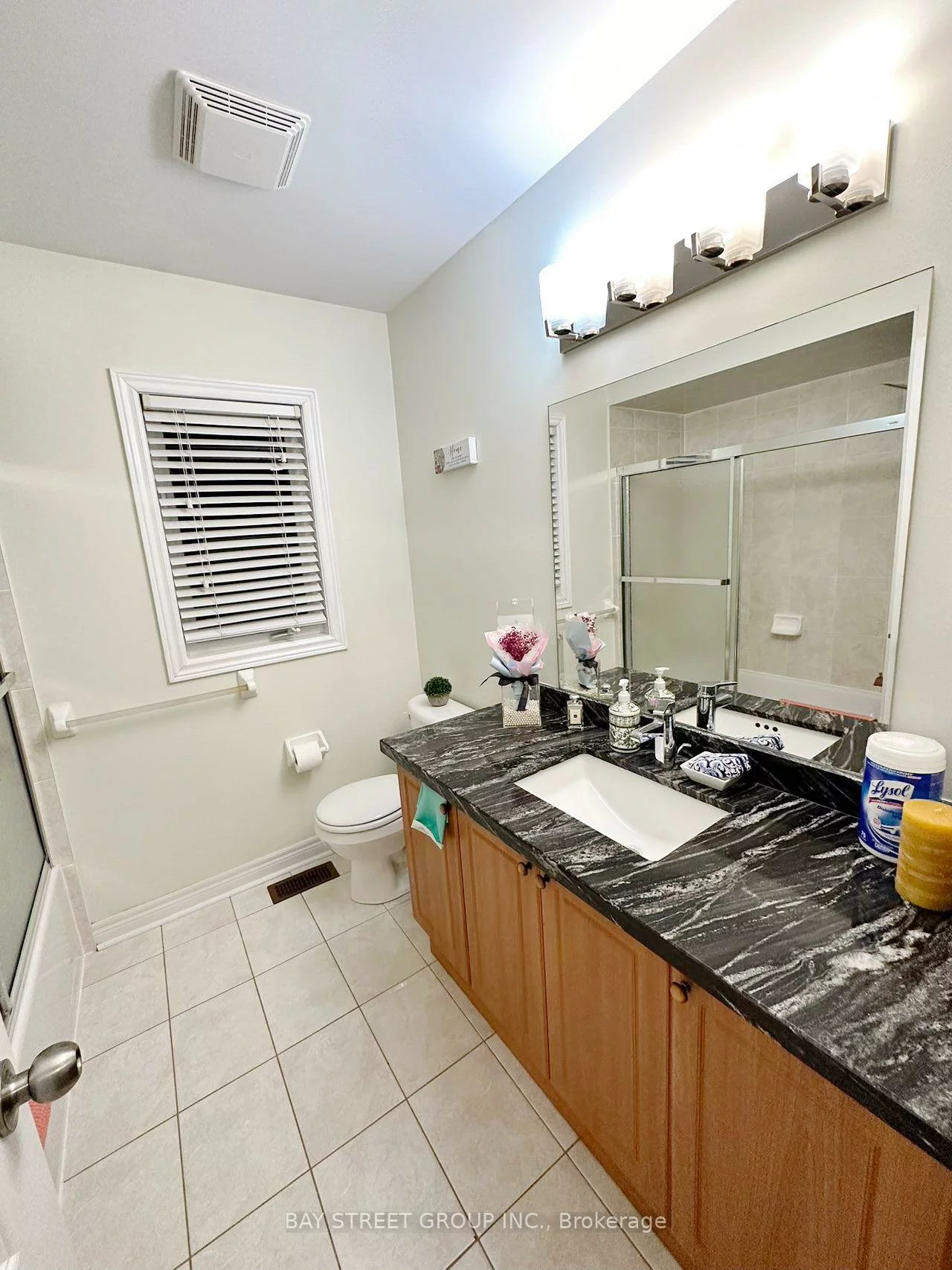 384, Spruce Grove, Woodland Hill, Newmarket