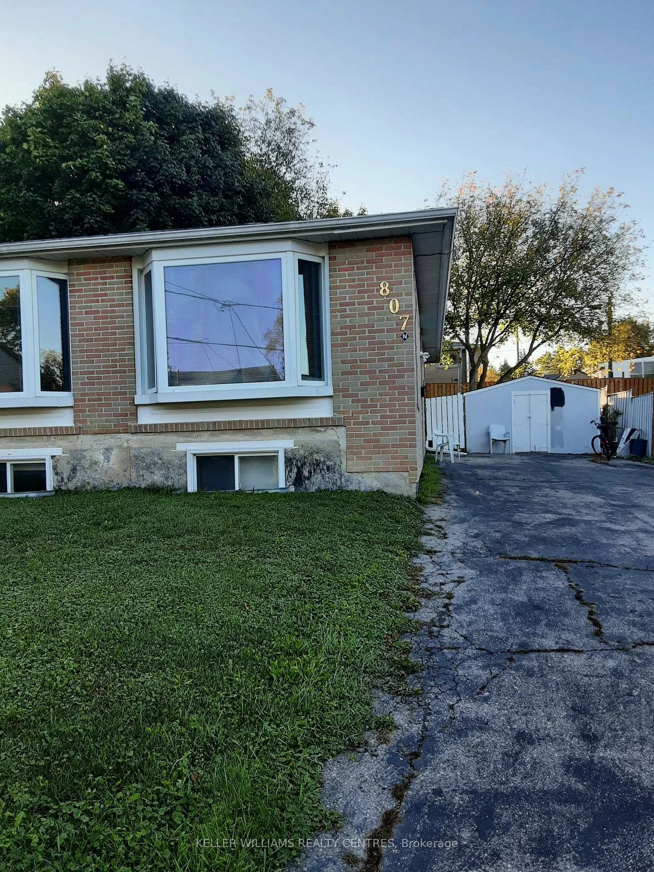 807, Greenfield, Huron Heights-Leslie Valley, Newmarket