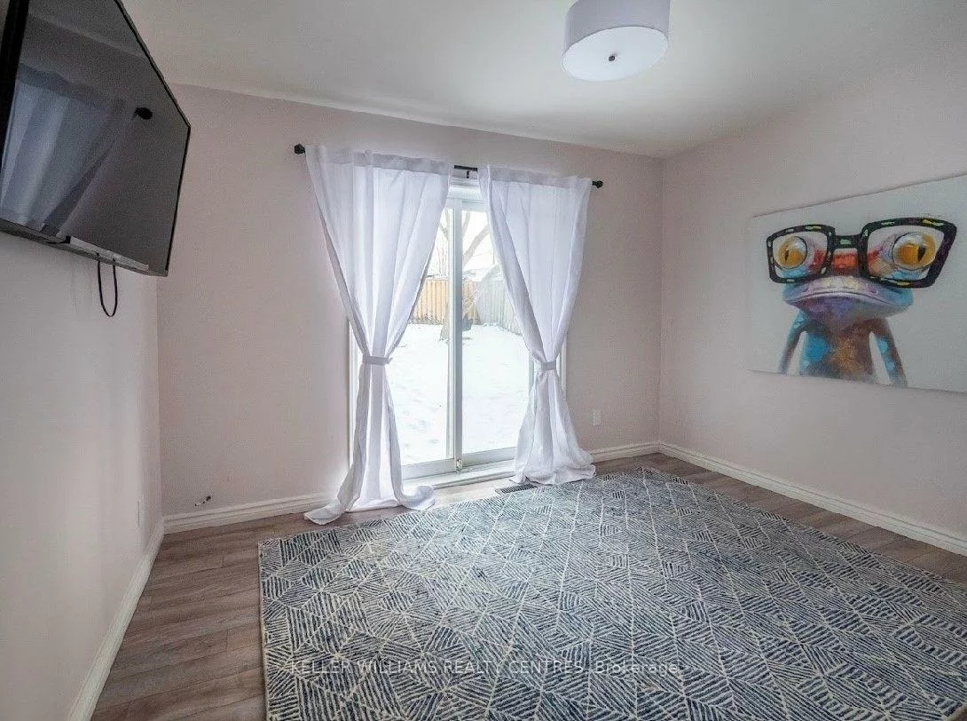 807, Greenfield, Huron Heights-Leslie Valley, Newmarket