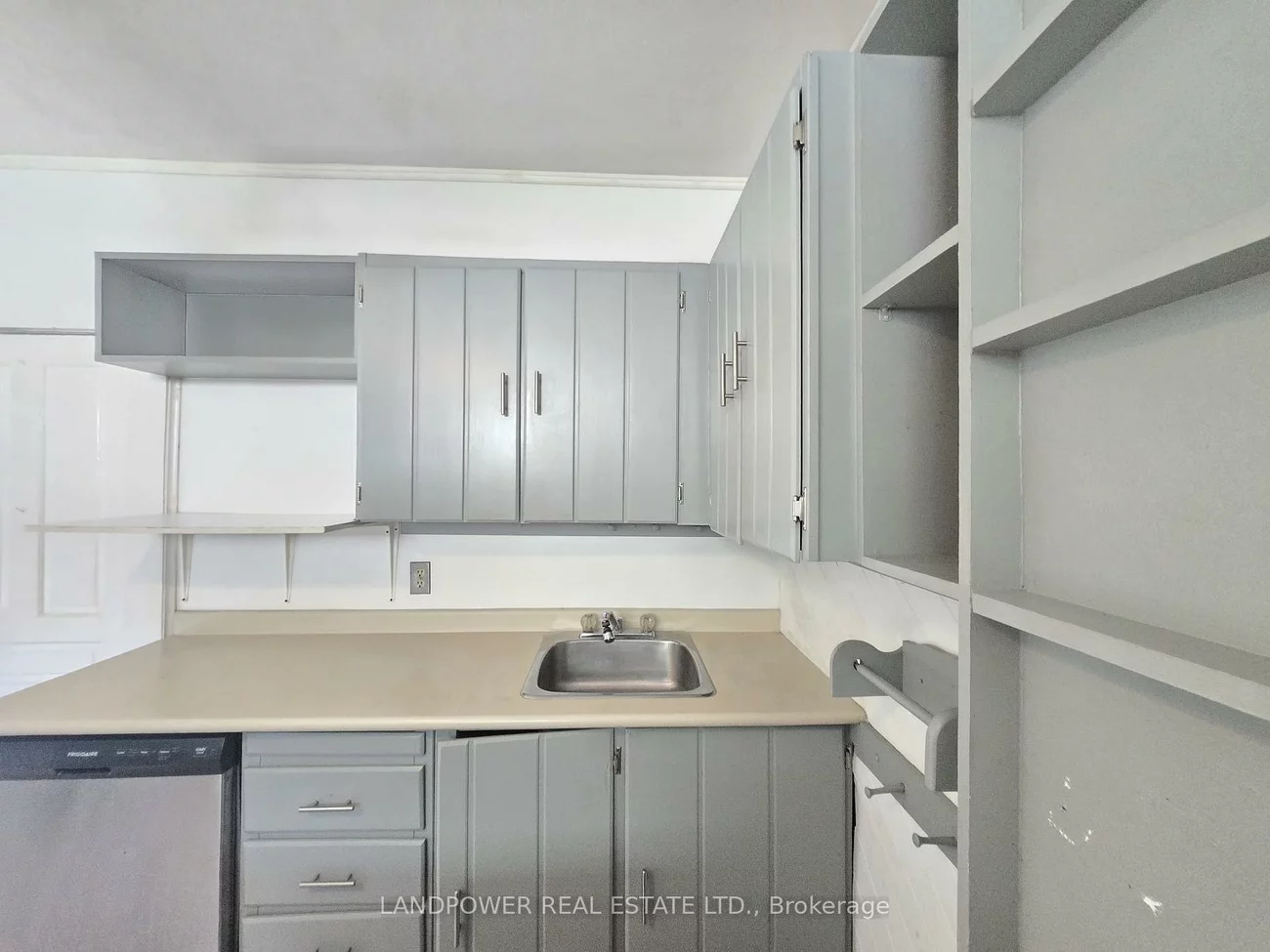 451, Ontario, Central Newmarket, Newmarket
