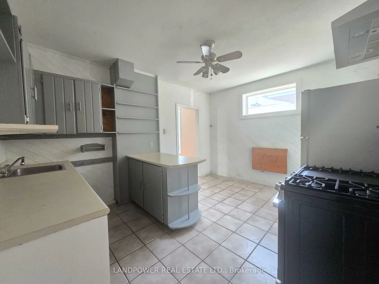 451, Ontario, Central Newmarket, Newmarket