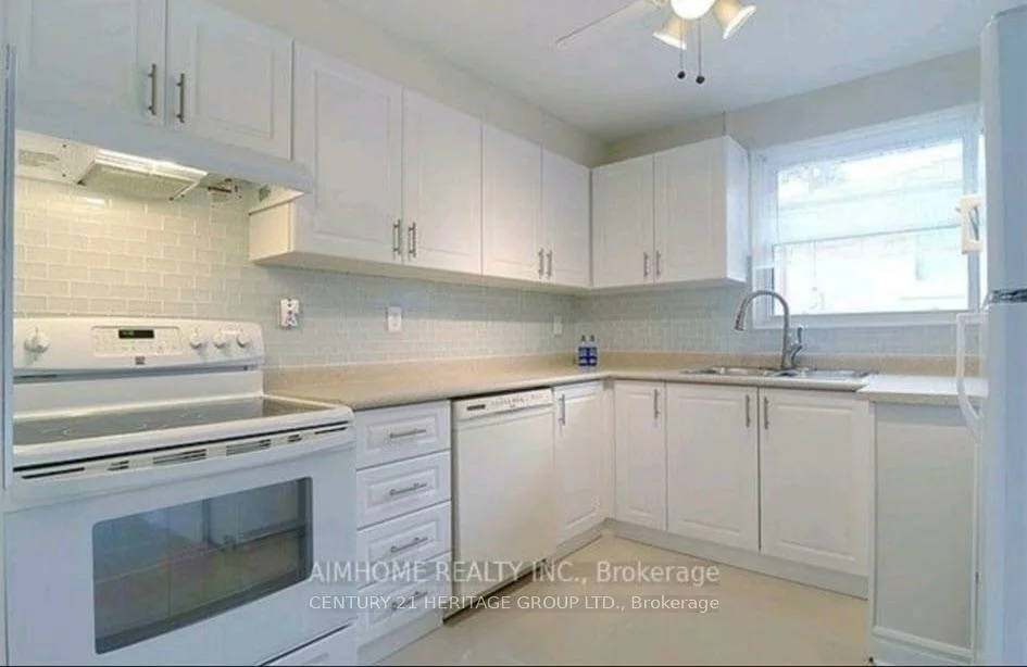 39, Lindsay, Bristol-London, Newmarket