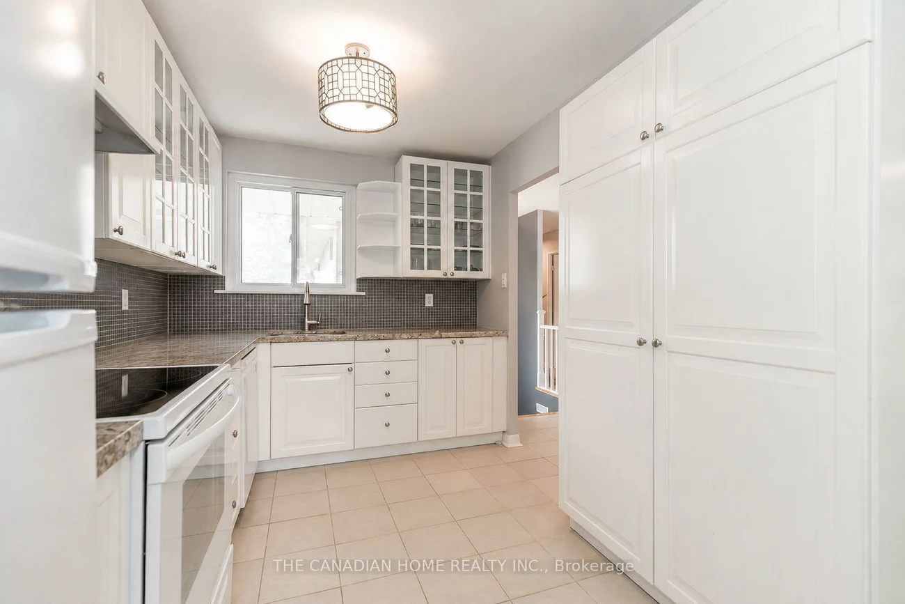 802, Pam, Huron Heights-Leslie Valley, Newmarket