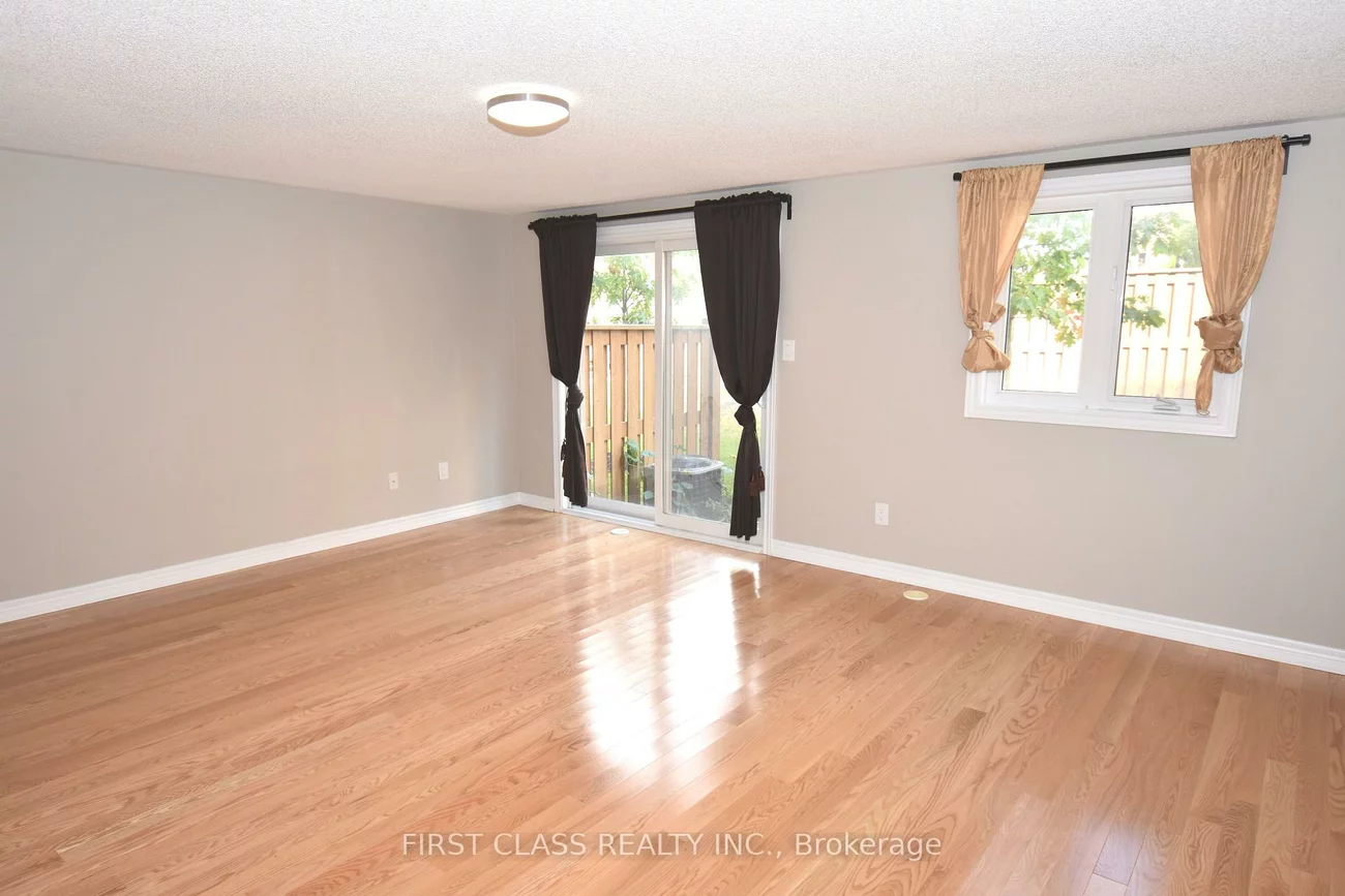 327, Doak, Gorham-College Manor, Newmarket