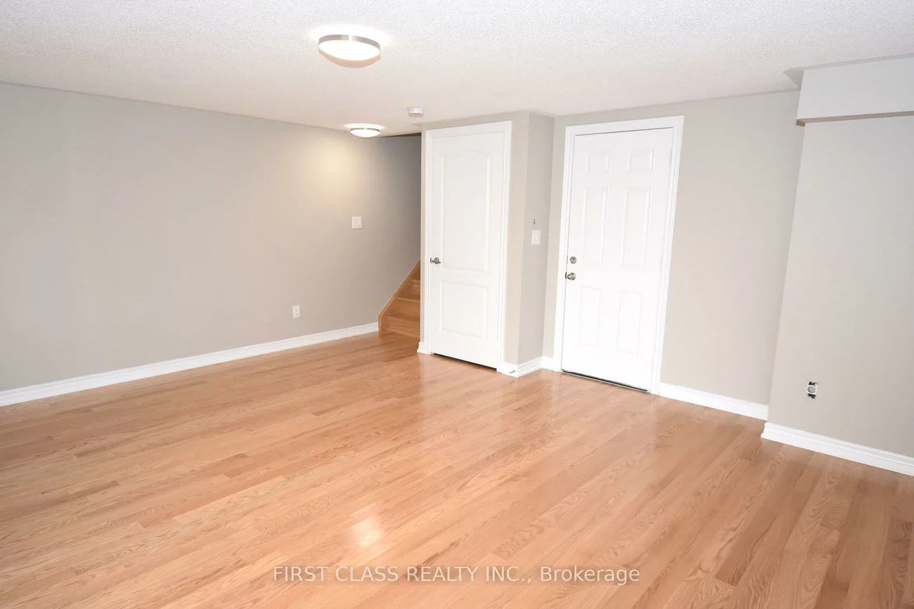 327, Doak, Gorham-College Manor, Newmarket