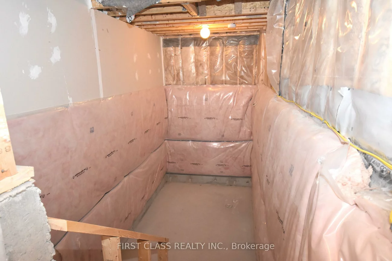 327, Doak, Gorham-College Manor, Newmarket