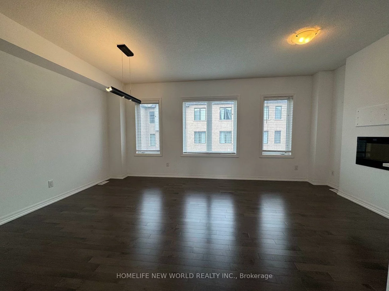 34, Vantage, Woodland Hill, Newmarket