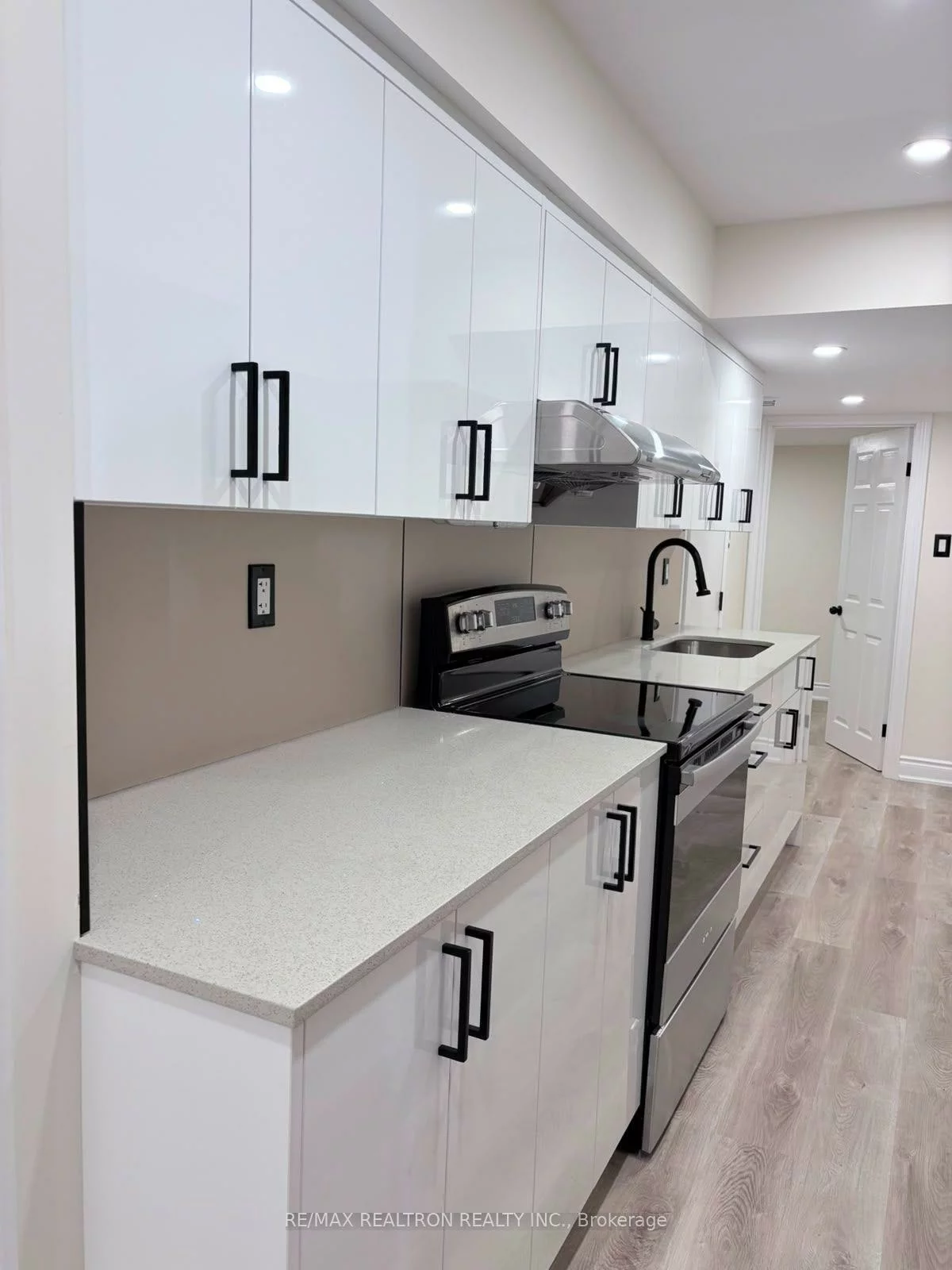 158, Wainscot, Woodland Hill, Newmarket