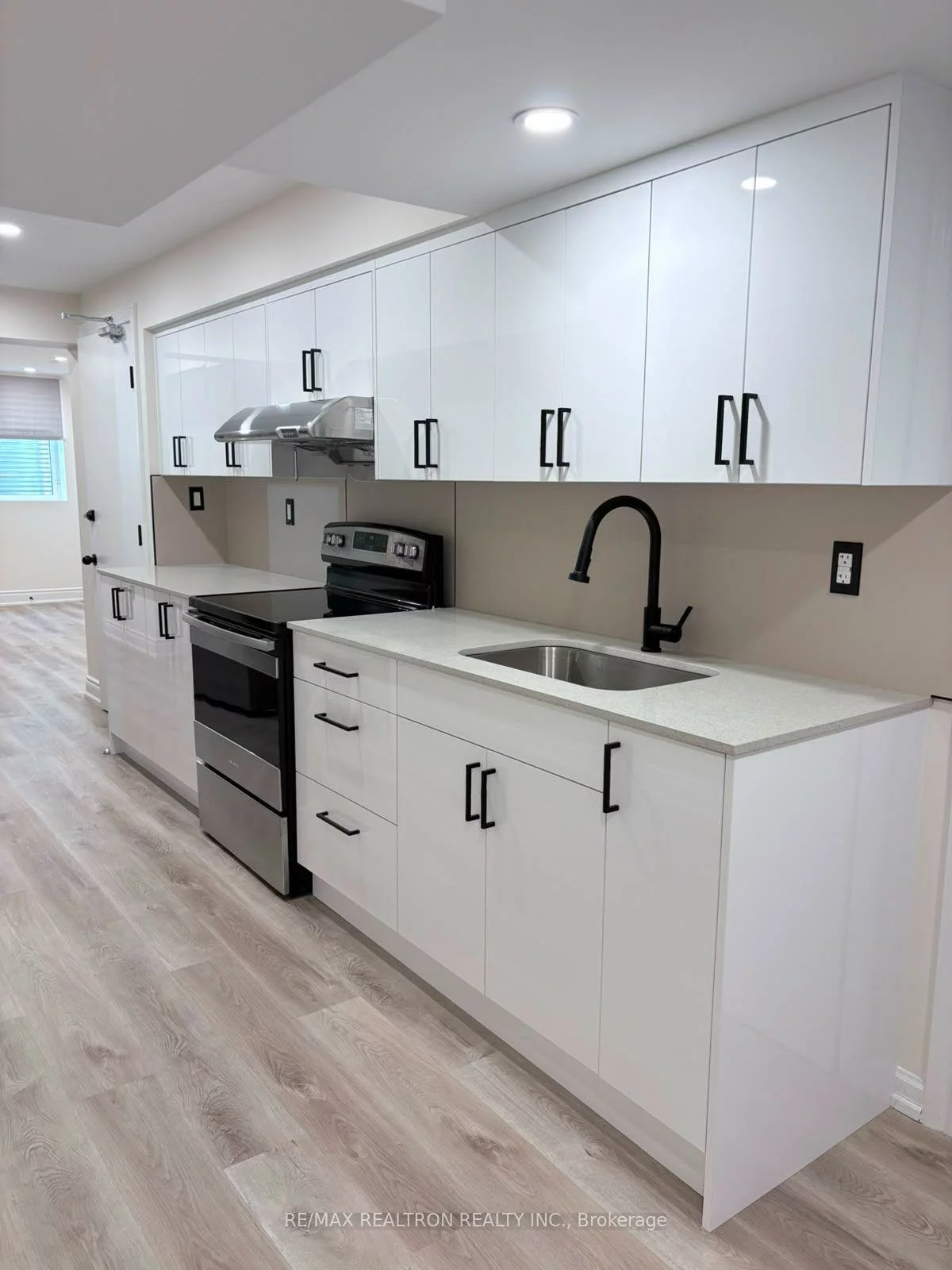 158, Wainscot, Woodland Hill, Newmarket