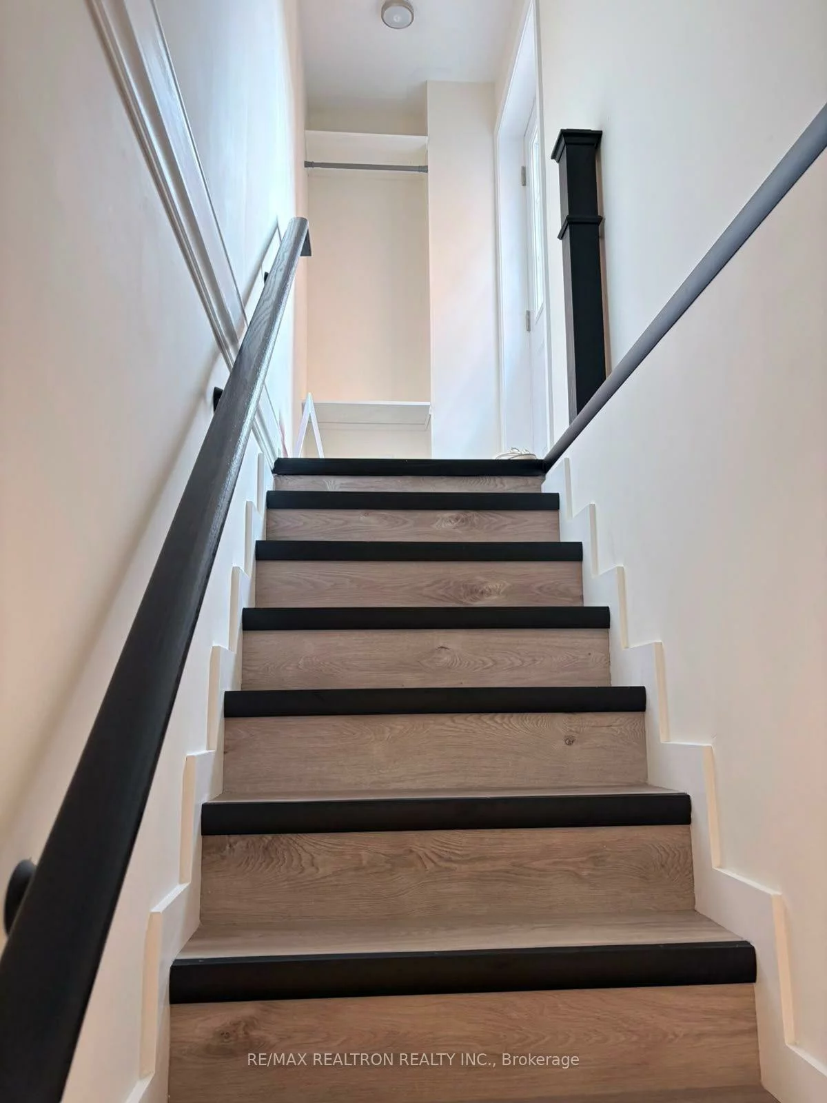 158, Wainscot, Woodland Hill, Newmarket