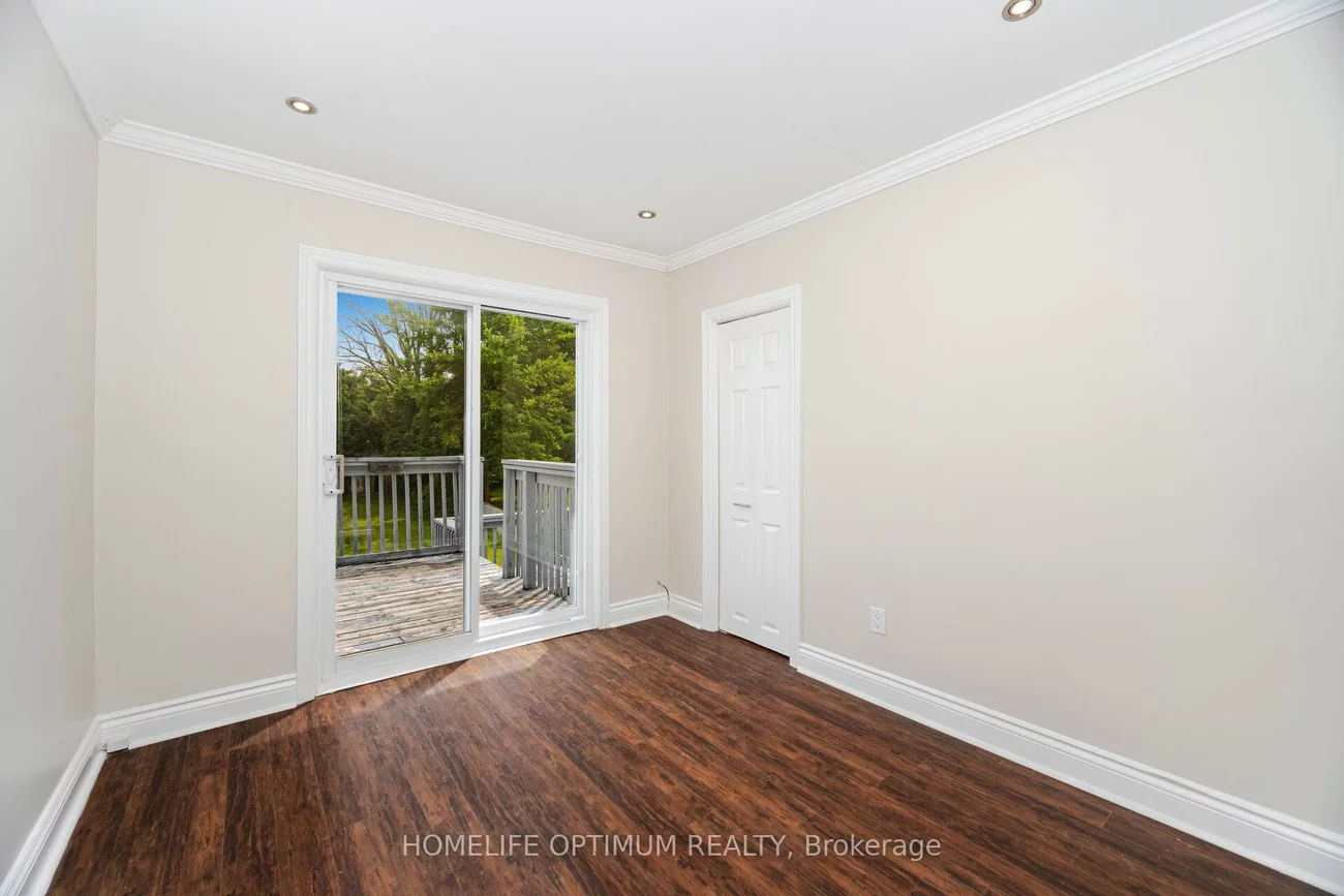 128, Eagle, Central Newmarket, Newmarket